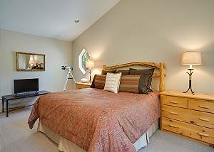 Aspen King Bedroom