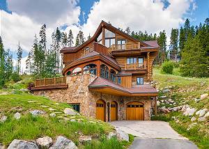 Exterior View of Alpine Majesty