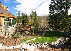 Alpine Majesty Yard