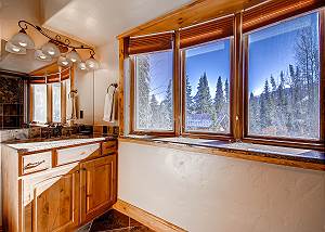 South Suite Ensuite Bath