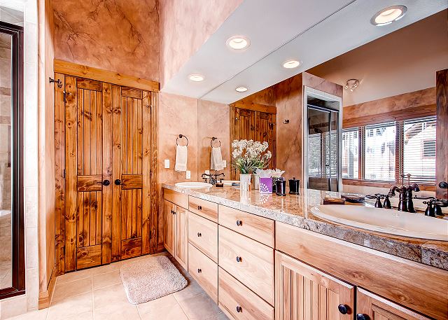 Moonlight Suite Ensuite Bathroom
