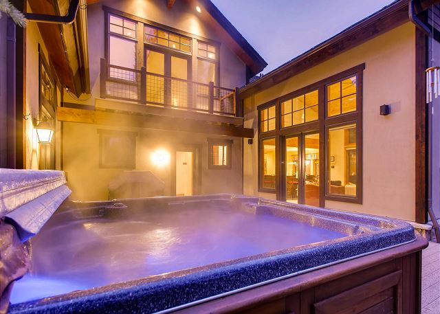 your own private hot tub. Let your muscles relax while you take in the adventures from your Breckenridge day!
