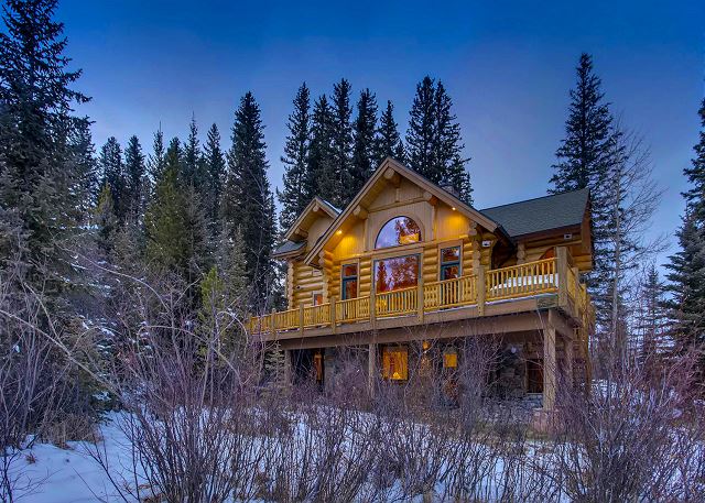 sits directly on 4 O' Clock Ski Run!