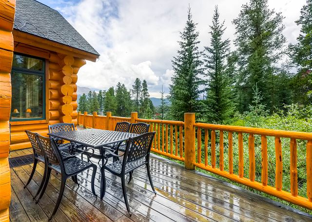 Outdoor Dining Area