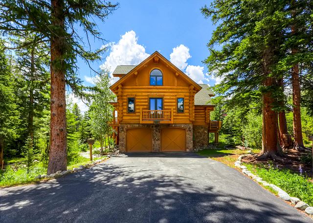 Beautiful Custom Log Home