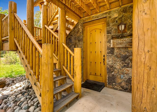Lower level entryway that connects to entry from garage