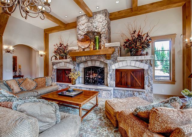 Great Room with Gas Fireplace