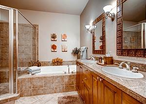 Peak Secondo Chambre Ensuite Bath