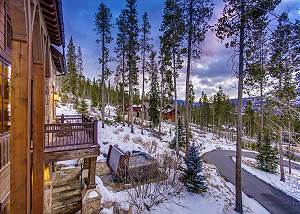 Grace Manor Hot Tub and Views!