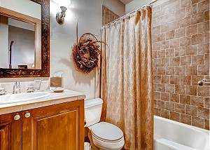 Royal Mountain Chambre Ensuite Bath