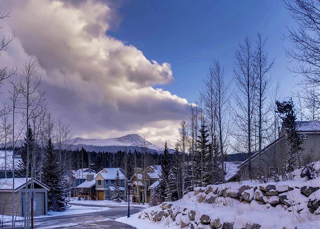 Mountain Bear Lodge