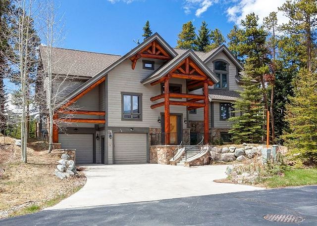 Mountain Bear Lodge