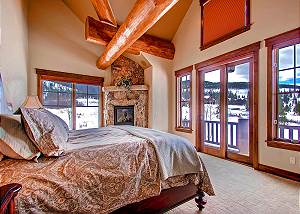 Ten Mile King Suite