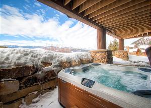 Private Outdoor Hot Tub