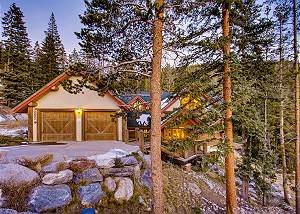 Paradise Meadow Lodge