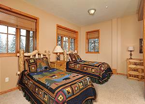 Mountain Bear Bunk