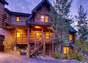 Front porch entrance
