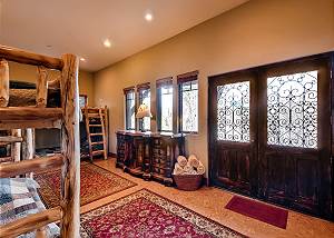 Elba Bunk Room