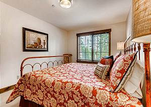 St. Tropez Room