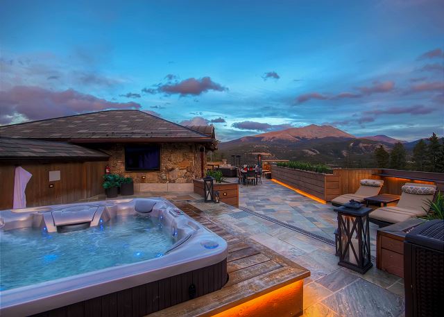 is where you'll find amazing views of Baldy Mountain, private hot tub, gas fire pit and outdoor kitchen!