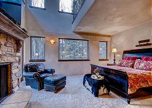 Snowflake Salerno Suite