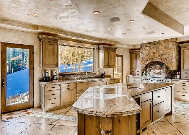 is outfitted professional grade appliances; the 4 O'clock Ski Run sits just outside the doors