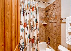 Metals & Petals ensuite bathroom