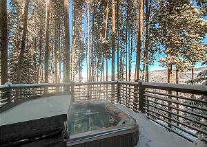 Grand Vista Lodge
