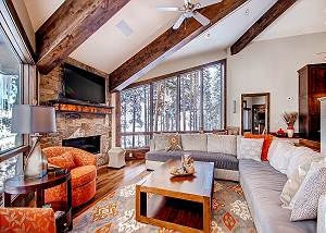 Grand Vista Lodge