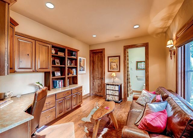 Cypress Heart Office and Trundle Room - sleeps two in queen sleeper sofa