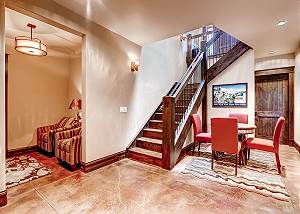 Rocky Mountain Lodge