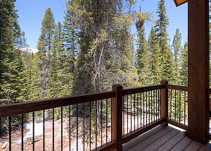 Rocky Mountain Lodge