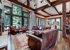 Rocky Mountain Lodge