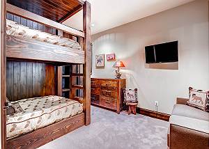 Rocky Mountain Lodge