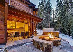 Rocky Mountain Lodge