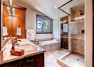 Rocky Mountain Lodge