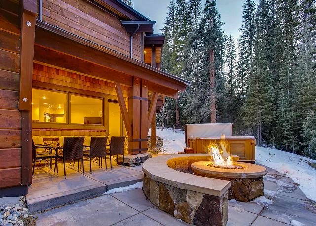 Rocky Mountain Lodge