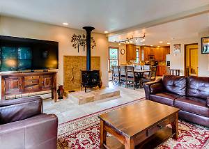 Open and comfortable living room