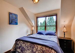 Upper Level Queen Bedroom (2 of 2)