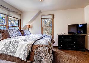 Great Raven Chalet