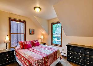 Upper Level Queen Bedroom (2 of 2)