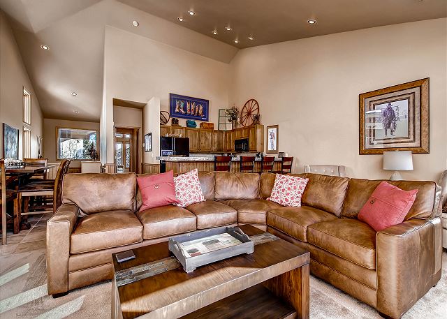 Big comfy sectional couch!