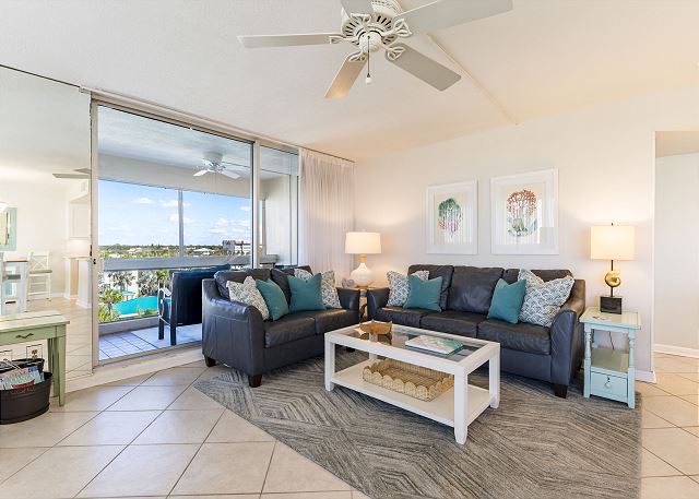 2/2 (065) Tower Partial North View Ne