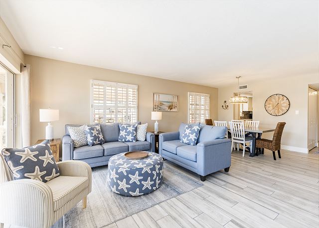 2/2 (150) Club Corner