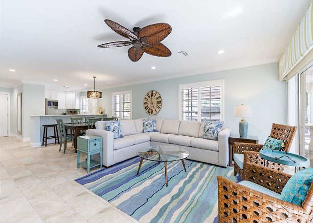 2/2 (169) Club Corner