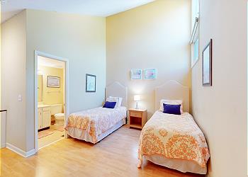 Loft with Two Twin Beds