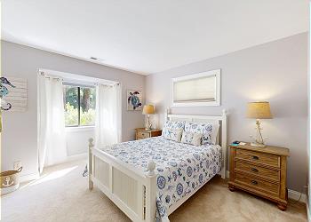 Guest Bedroom with Queen Size Bed