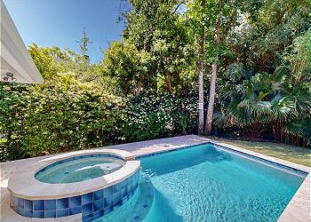 Private Pool and Spa