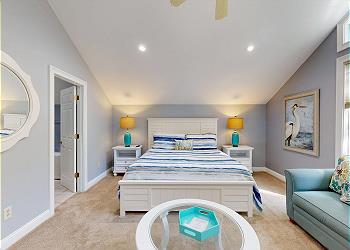 Guest Bedroom with King Size Bed