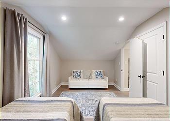 Guest Bedroom with Daybed